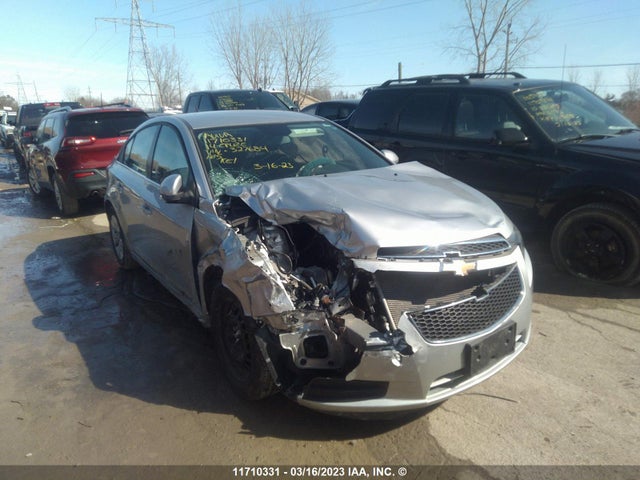 2014 1G1PC5SB0E7327684 main image