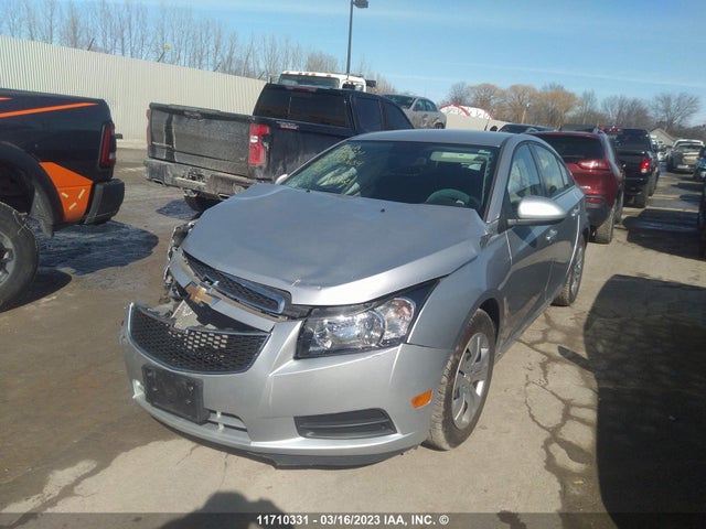 Chevrolet CRUZE LT 2014 1G1PC5SB0E7327684 Image 2