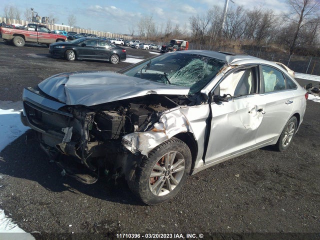 Hyundai SONATA SE 2016 5NPE24AF5GH293255 Image 2