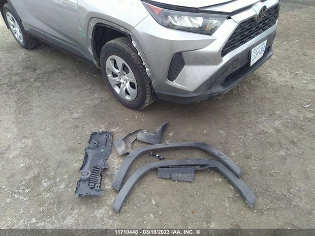 Toyota RAV4 LE 2021 2T3B1RFV2MC155035 Image 4