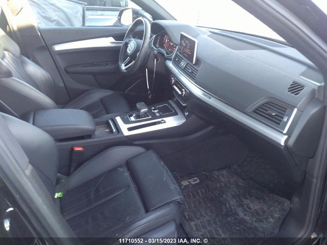 WA1FNAFY7J2116262 Audi Q5 Technik S-line