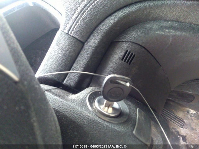 Chevrolet Traverse 2015 1GNKRGKD2FJ223349 Image 11