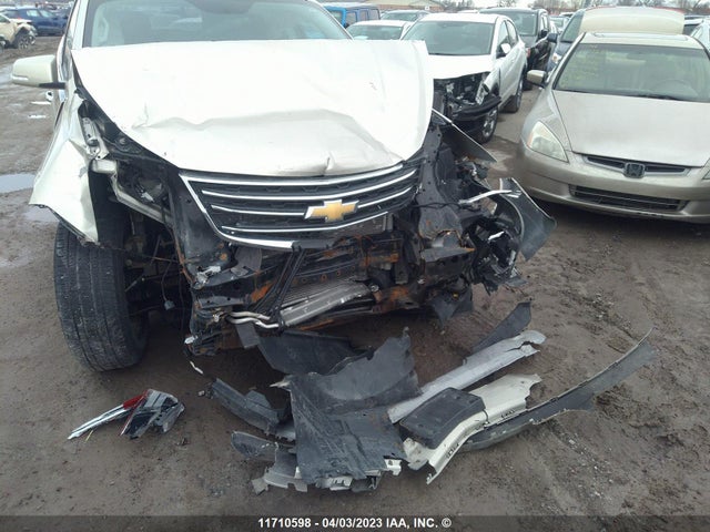 Chevrolet Traverse 2015 1GNKRGKD2FJ223349 Image 6