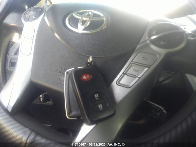Toyota PRIUS V 2016 JTDZN3EU5GJ053531 Image 3