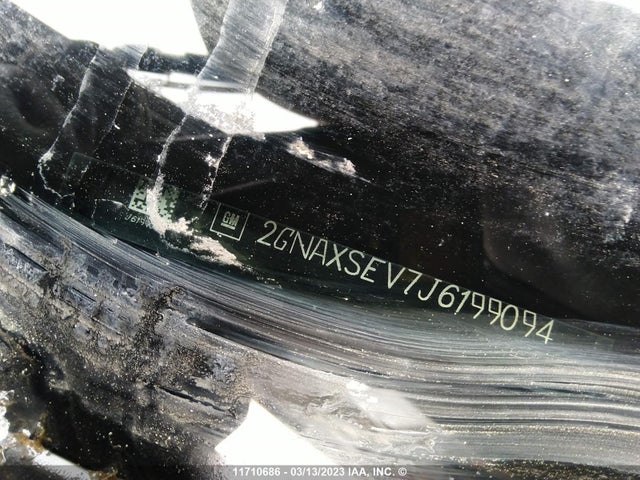 Chevrolet EQUINOX LT 2018 2GNAXSEV7J6199094 Image 9
