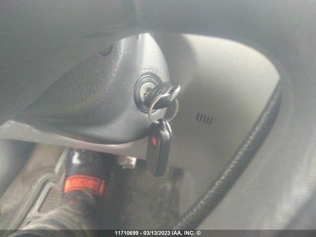 Toyota COROLLA CE/LE/S 2005 2T1BR32E05C854623 Image 3