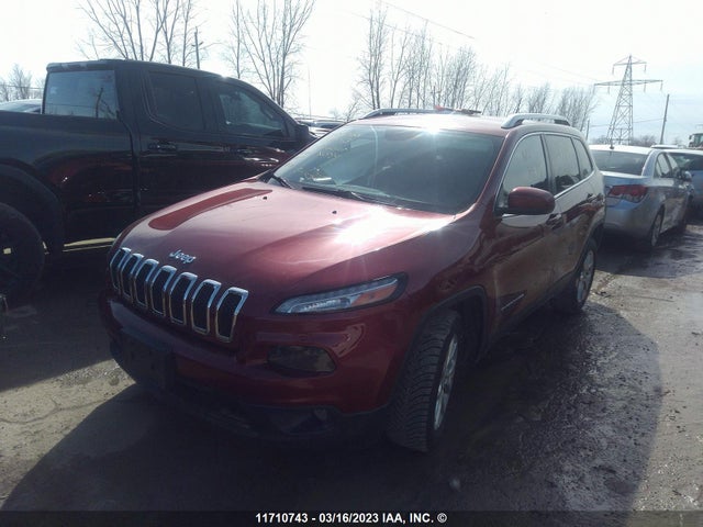 1C4PJLCB8FW782984 Jeep Cherokee Latitude
