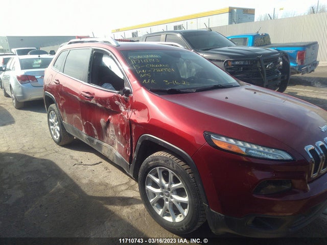 1C4PJLCB8FW782984 Jeep Cherokee Latitude