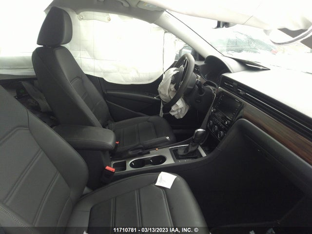 Volkswagen Passat Limited Edition 2022 1VWBA7A33NC000729 Image 6