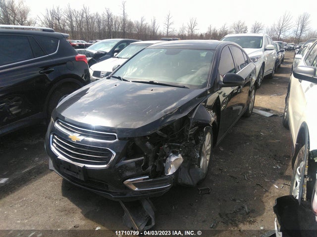 Chevrolet Cruze 2015 1G1P75SZ2F7152924 Image 2