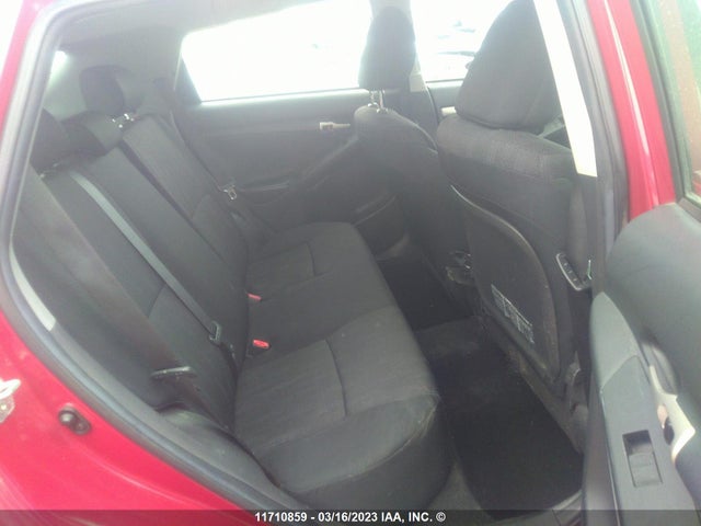 Toyota Corolla Matrix S 2013 2T1LE4EE4DC023237 Image 9