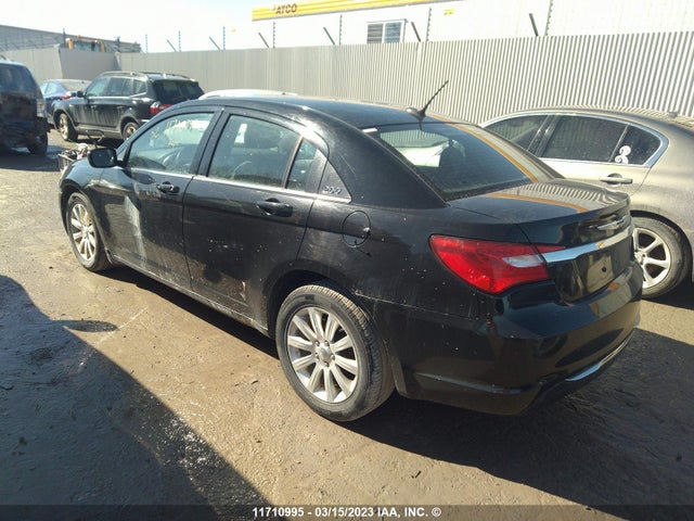 1C3CCBBBXDN758519 Chrysler 200 Touring