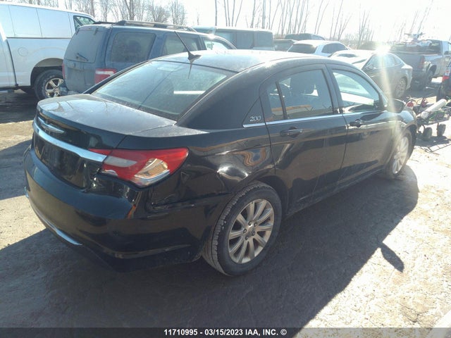 1C3CCBBBXDN758519 Chrysler 200 Touring