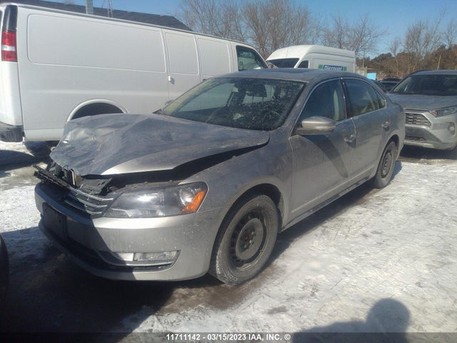Volkswagen PASSAT SE 2014 1VWBN7A34EC033744 Image 2