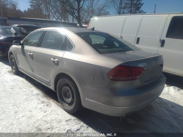 Volkswagen PASSAT SE 2014 1VWBN7A34EC033744 Image 3