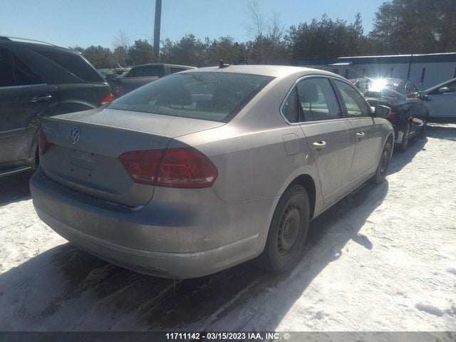 Volkswagen PASSAT SE 2014 1VWBN7A34EC033744 Image 4