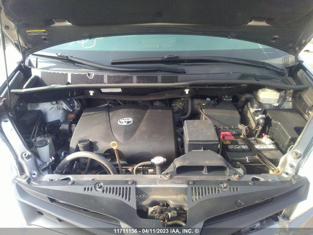 Toyota SIENNA 2018 5TDZZ3DC4JS924152 Image 10