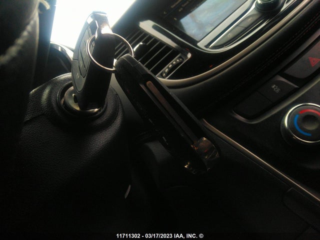 Chevrolet TRAX 1LT 2019 3GNCJLSB1KL375502 Image 11