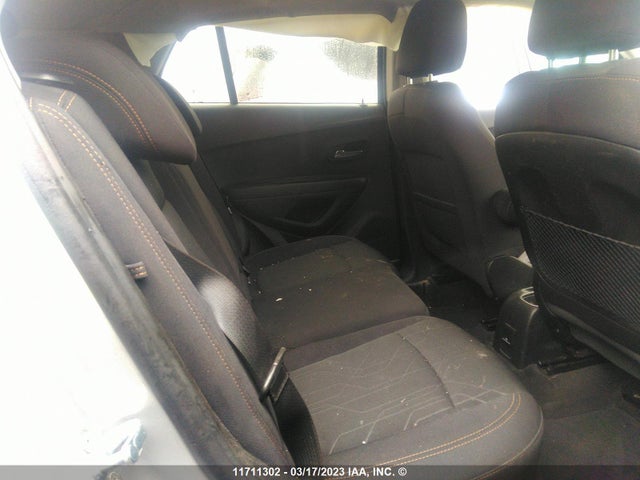 Chevrolet TRAX 1LT 2019 3GNCJLSB1KL375502 Image 8