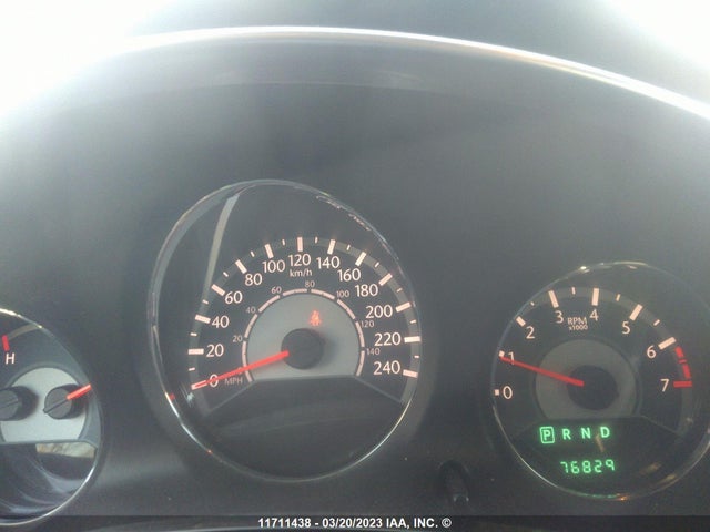1C3CCBAB5EN233886 Chrysler 200 LX