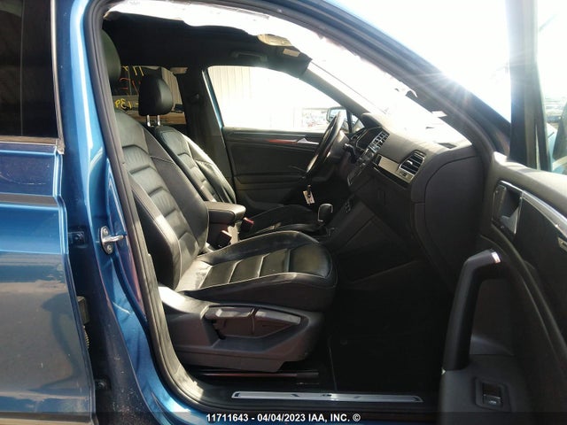 3VV4B7AX9JM139835 Volkswagen Tiguan Sel Premium