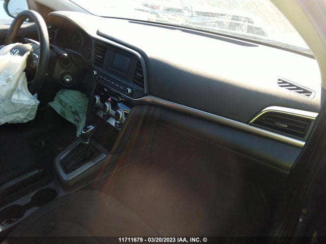 Hyundai ELANTRA SE 2019 KMHD74LFXKU890258 Image 5