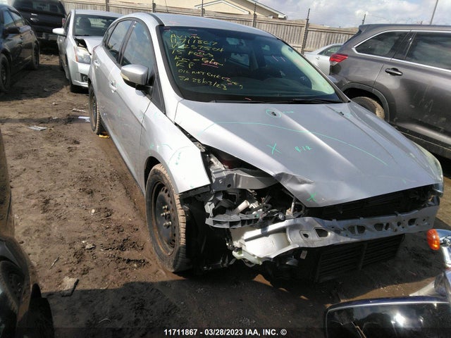 2015 1FADP3K23FL257504 main image