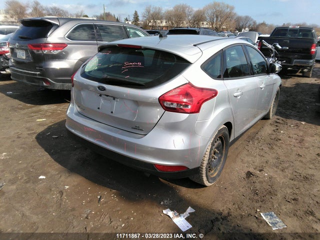 Ford FOCUS SE 2015 1FADP3K23FL257504 Image 5