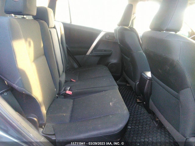 Toyota RAV4 LE 2015 2T3BFREV9FW336878 Image 10