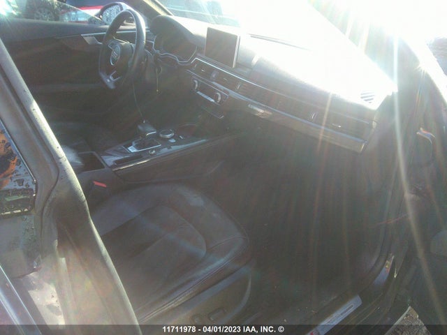 WAUC4CF50JA098994 Audi S5 Prestige