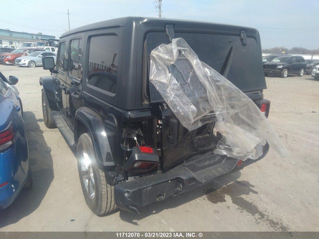 1C4HJXENXMW504524 Jeep Wrangler Unlimited Sahara