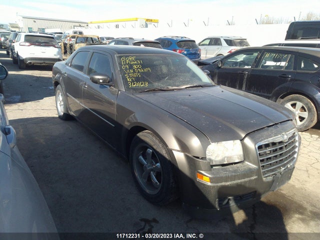 2C3KA53VX9H592109 auction archive image