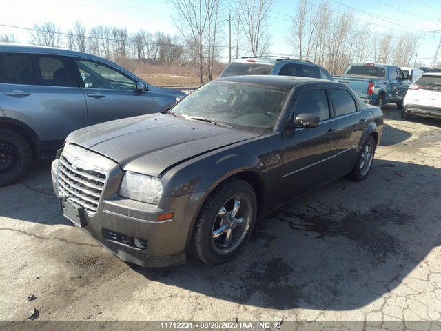 2C3KA53VX9H592109 Chrysler 300 Touring