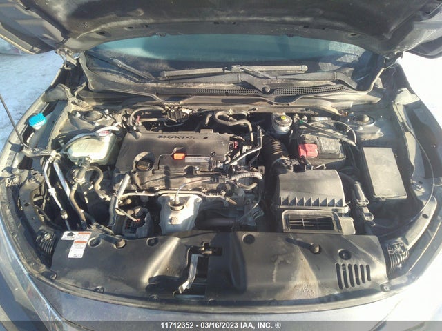 Honda Civic Lx 2018 2HGFC2F61JH020992 Image 10