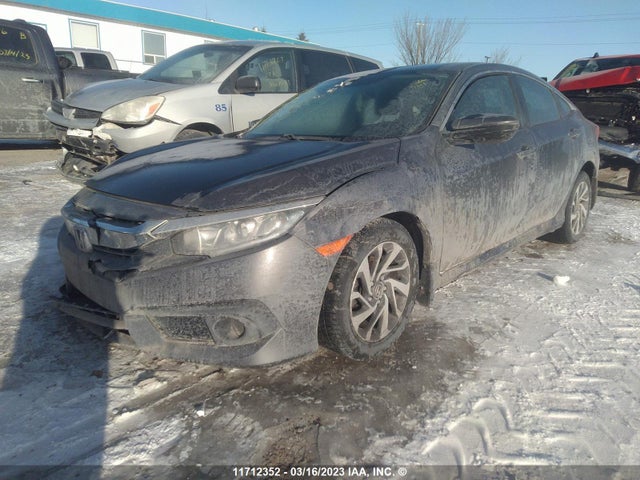 Honda Civic Lx 2018 2HGFC2F61JH020992 Image 2