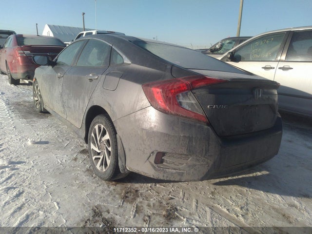 Honda Civic Lx 2018 2HGFC2F61JH020992 Image 3
