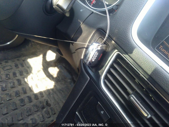 WA1LKCFP3AA042729 Audi Q5 Premium Plus