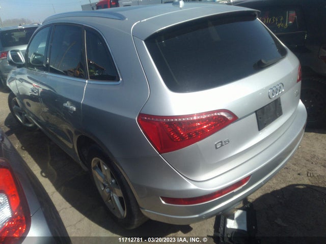 WA1LKCFP3AA042729 Audi Q5 Premium Plus