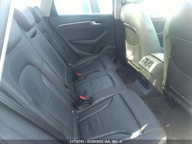 WA1LKCFP3AA042729 Audi Q5 Premium Plus