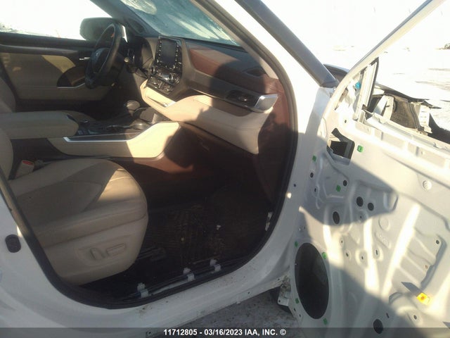 Toyota Highlander Limited/platinum 2021 5TDDZRBH2MS102630 Image 6