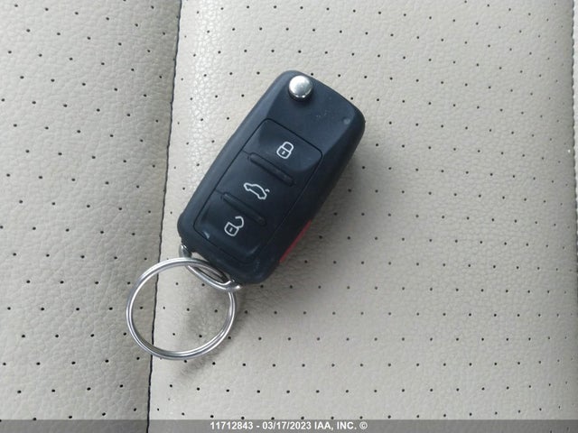 Volkswagen Tiguan Wolfsburg 2017 WVGNV7AX6HK038422 Image 3