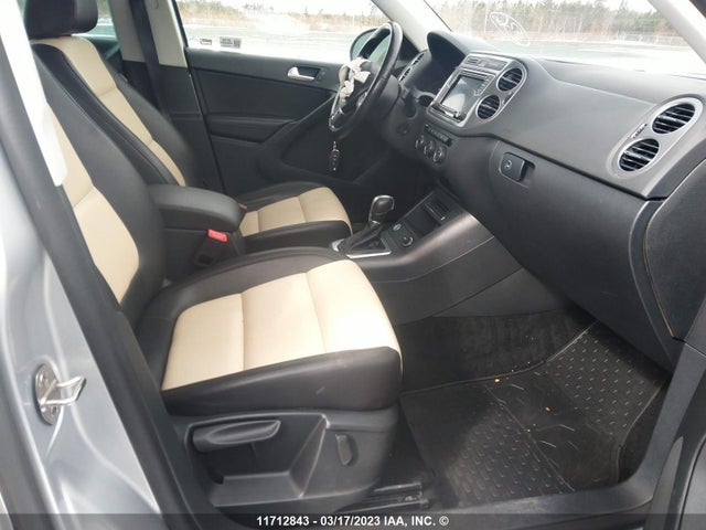 Volkswagen Tiguan Wolfsburg 2017 WVGNV7AX6HK038422 Image 7