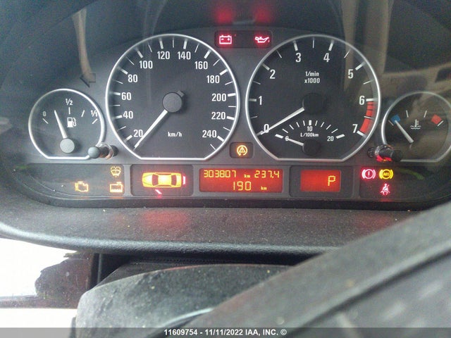 BMW 330 I 2003 WBAEV53423KM24935 Image 8