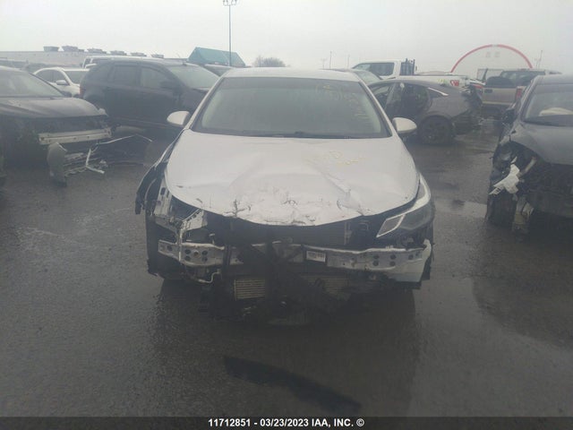 Chevrolet Cruze 2017 1G1BE5SM4H7246536 Image 8