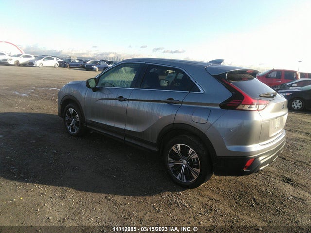 JA4ATUAA0NZ602176 Mitsubishi Eclipse Cross Es