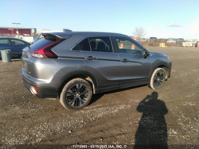 JA4ATUAA0NZ602176 Mitsubishi Eclipse Cross Es