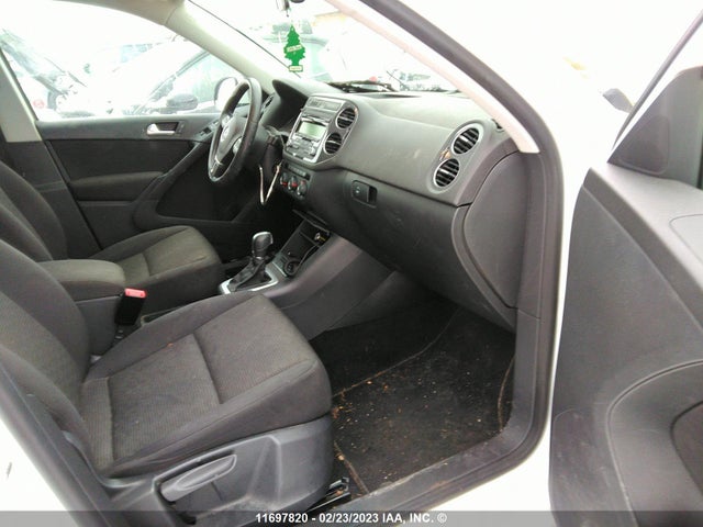 WVGJV3AX8EW573490 Volkswagen Tiguan S/se/sel/r-line