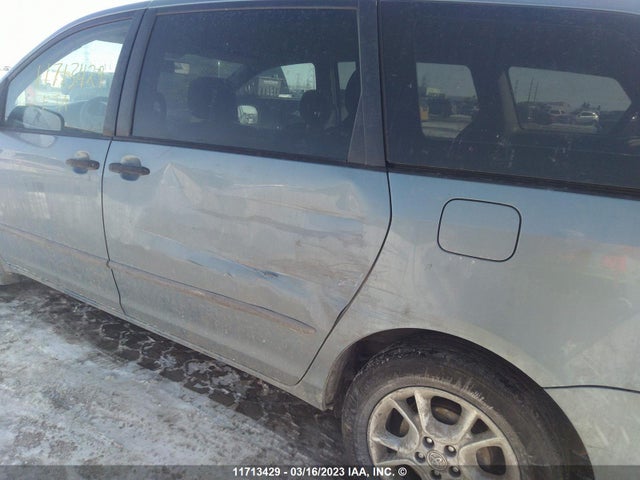 Toyota SIENNA CE 2005 5TDZA29C15S333714 Image 7
