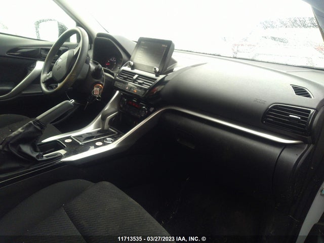 JA4ATUAA6NZ613523 Mitsubishi Eclipse Cross Es