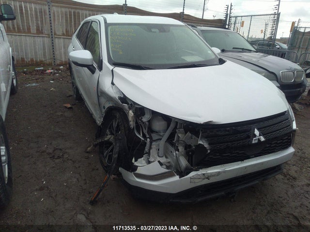JA4ATUAA6NZ613523 Mitsubishi Eclipse Cross Es